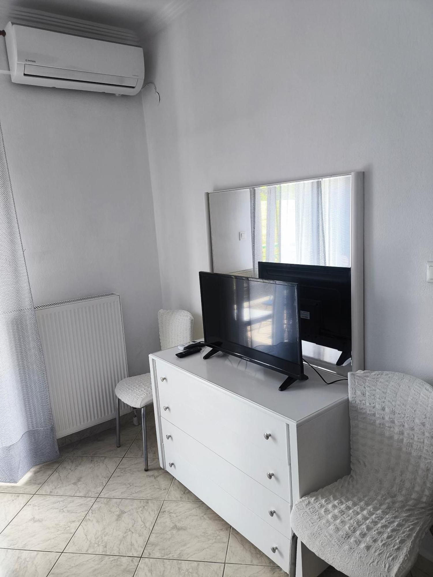 Anna'S Rooms Неа-Міханіона Екстер'єр фото
